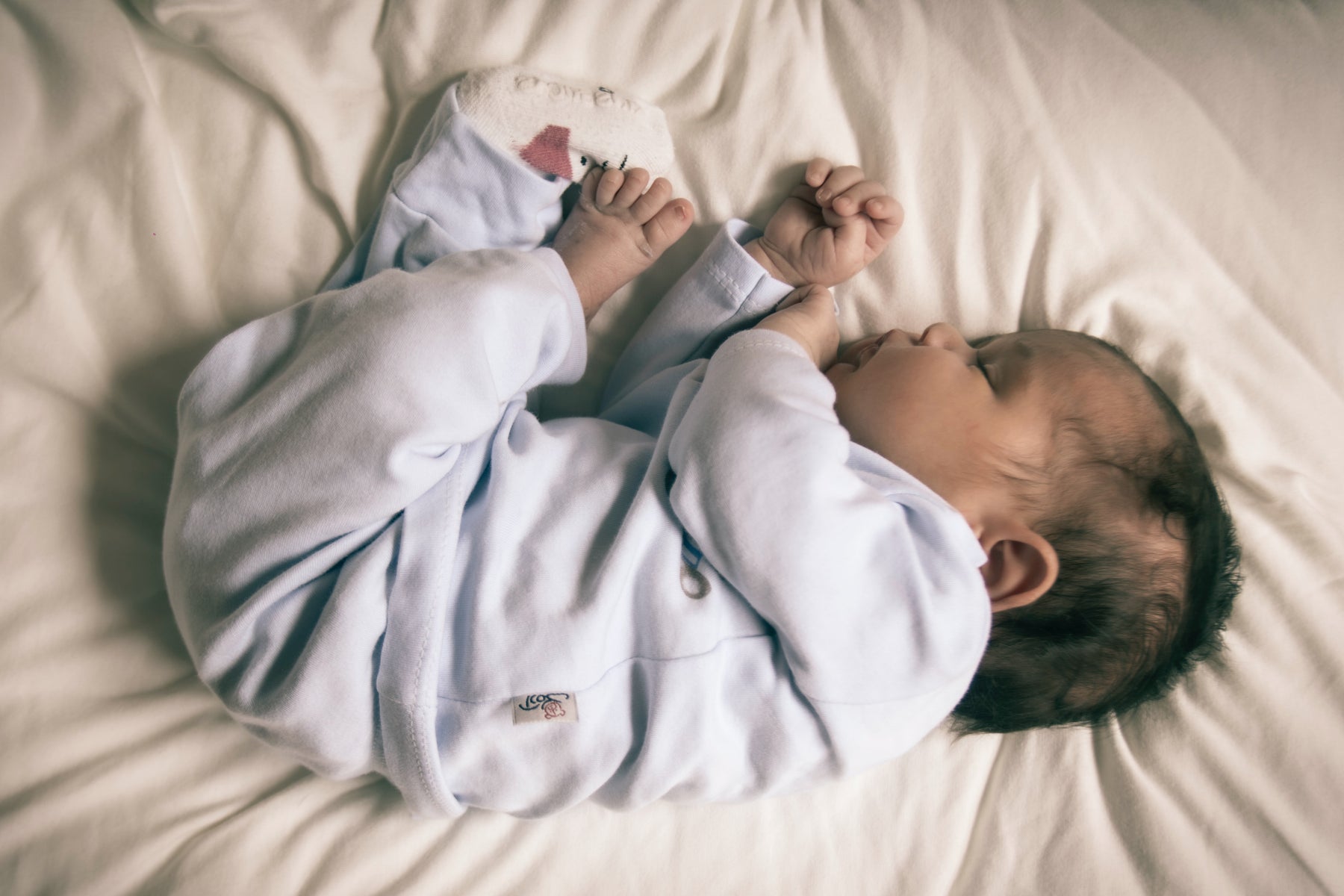 The Ultimate Guide To Understanding and Navigating Baby Sleep Regressions