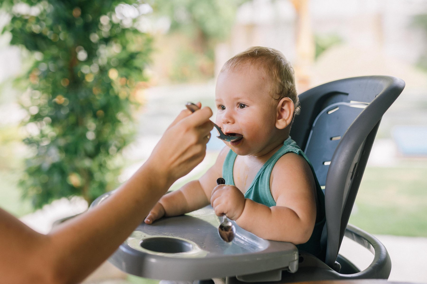 What You Need To Know About Solid Food and Your Baby