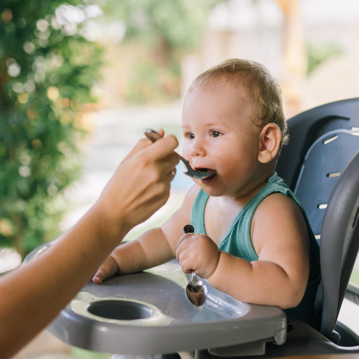 What You Need To Know About Solid Food and Your Baby