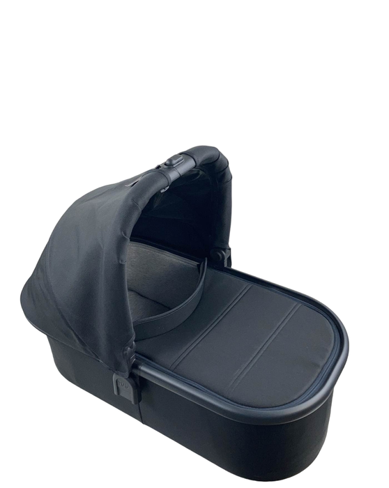 used UPPAbaby V2 Bassinet, Jake (Charcoal), 2023