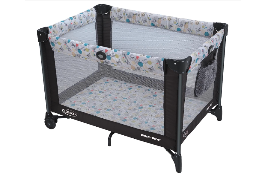 Graco Pack 'n Play With Automatic Folding Feet, Carnival