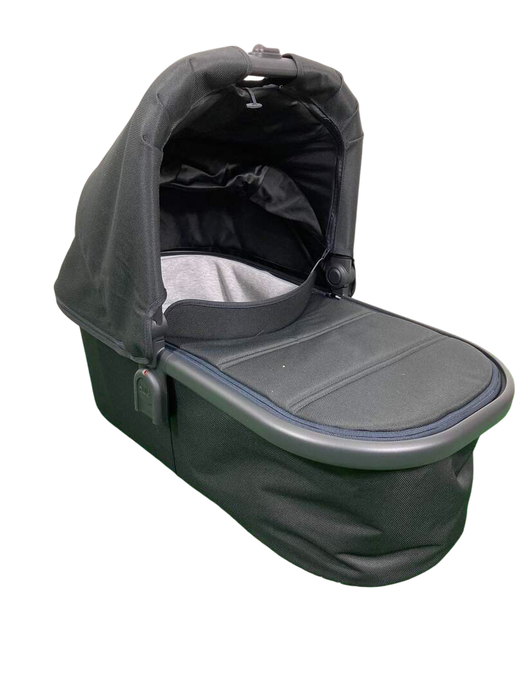 used UPPAbaby V2 Bassinet, Jake (Charcoal), 2023