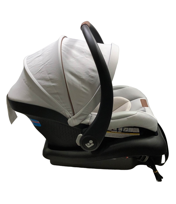 secondhand Maxi-Cosi Zelia2 Luxe Travel System, 2023, network sand