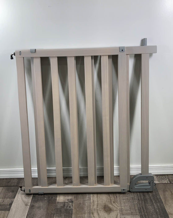 used Summer Infant Banister And Stair Wood Gate