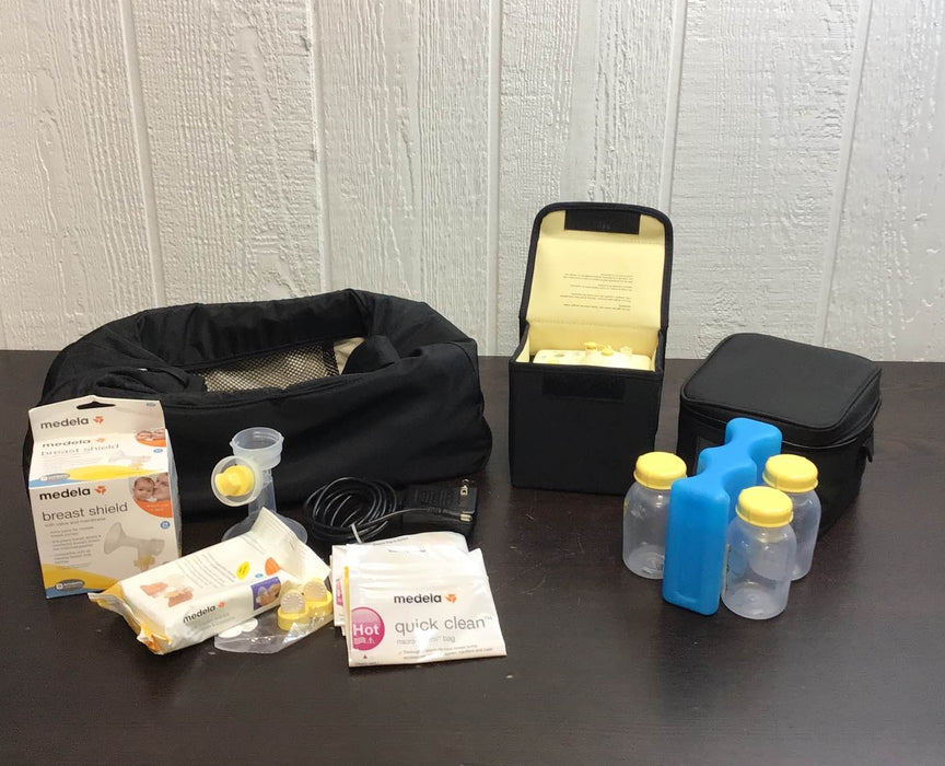 used Medela Pump In Style Advanced Breast Pump, With Shoulder bag & Accessories