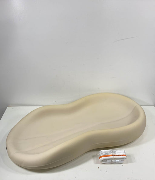 used Keekaroo Peanut Changing Pad, Vanilla