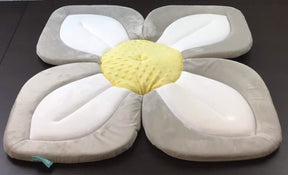 used Blooming Bath Baby Bath Lotus, White-Yellow