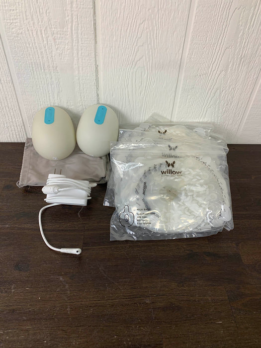 used Willow Wearable Breast Pump 1.0