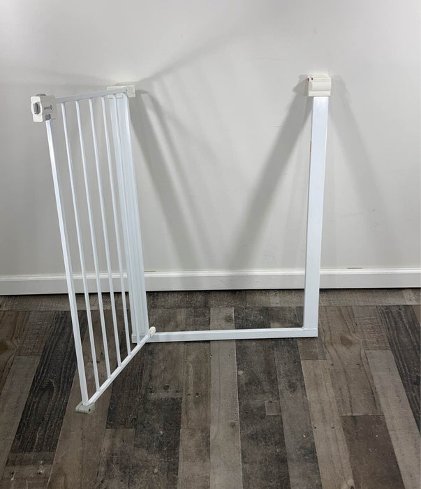 secondhand Safety 1st Easy Install Auto-Close Gate