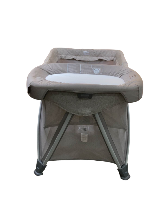 secondhand Nuna Sena Aire with Changer, Droplet Dot