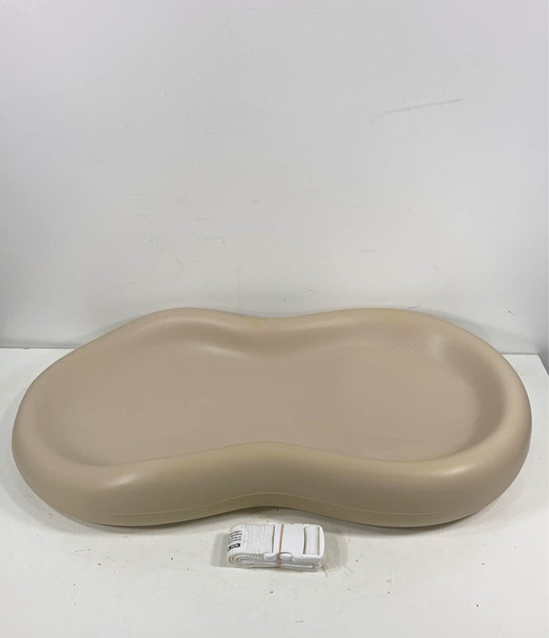 secondhand Keekaroo Peanut Changing Pad, Vanilla