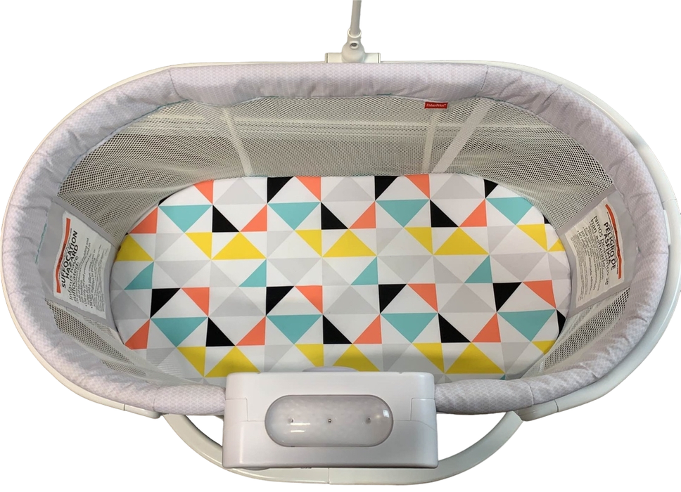 secondhand Fisher Price Soothing Motions Bassinet