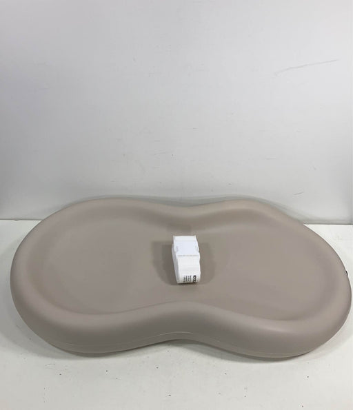 secondhand Keekaroo Peanut Changing Pad, Vanilla