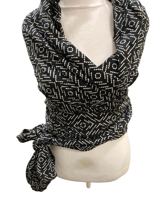 used Moby Wrap Baby Carrier, Black/white