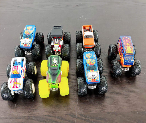 used BUNDLE Hot Wheels Cars