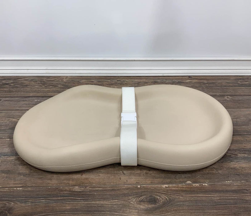 secondhand Keekaroo Peanut Changing Pad, Vanilla