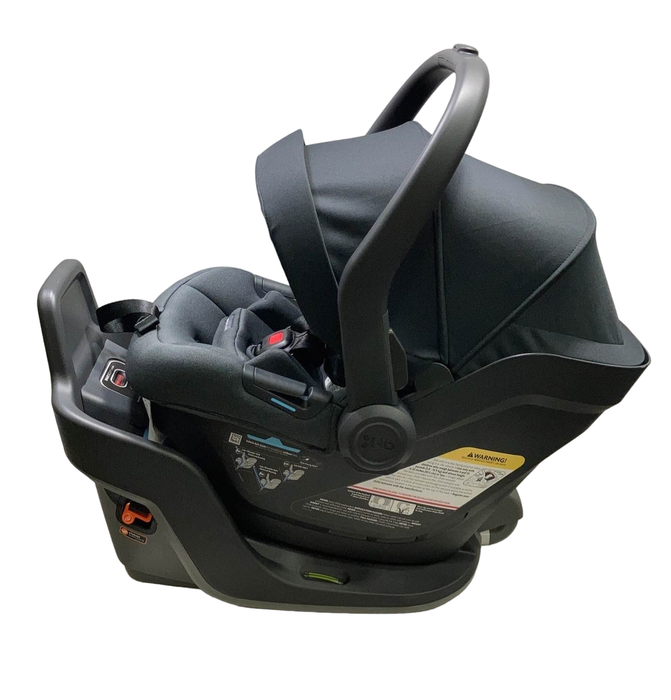 secondhand UPPAbaby MESA MAX Infant Car Seat and Base, 2022, DualTech Jake Black