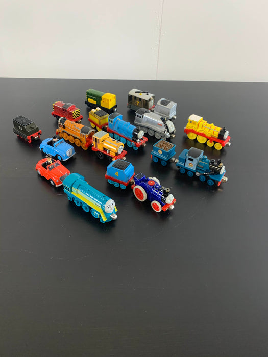 used BUNDLE Thomas Mini Set