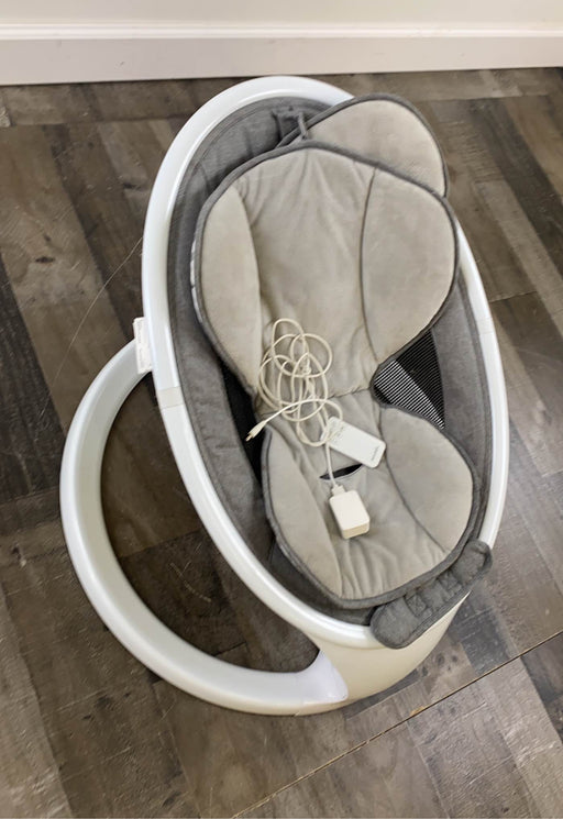 secondhand Munchkin Bluetooth Enabled Baby Swing