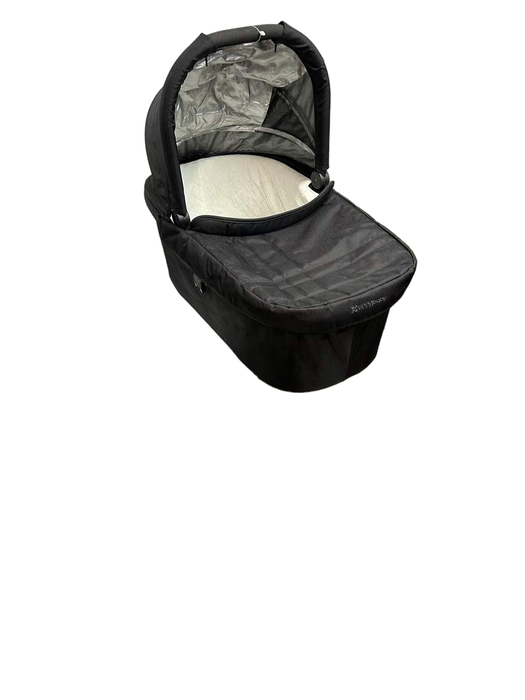 used UPPAbaby Bassinet, Jake (Black), (2013)