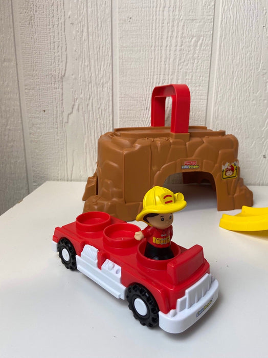 secondhand Fisher Price Little People Wheelies Play 'n Go Construction Site