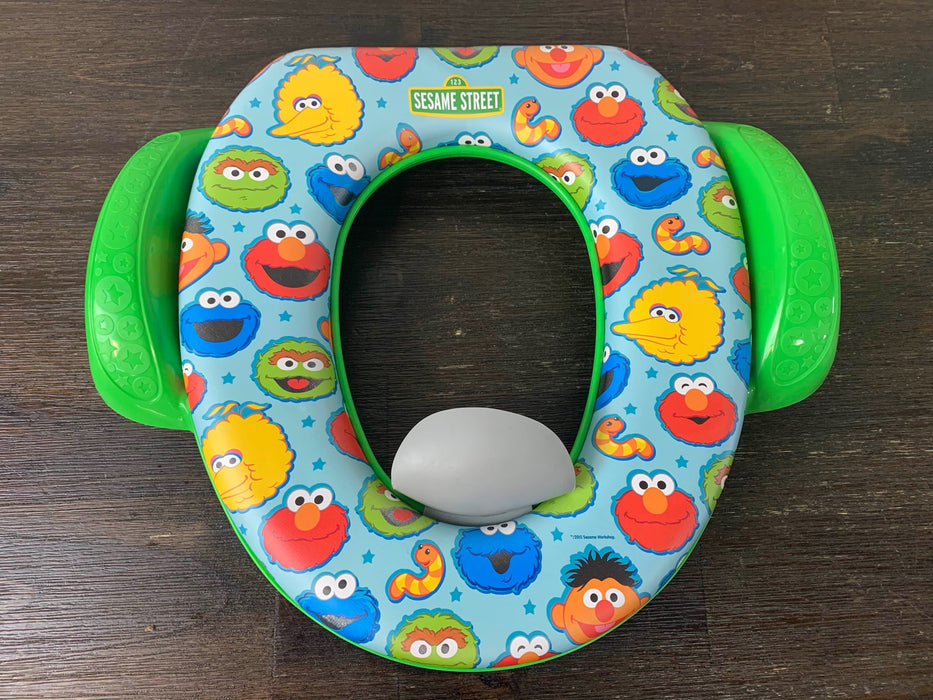 secondhand BUNDLE Potty Training Items, Sesame Street