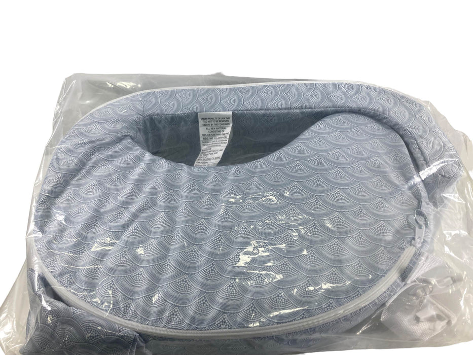 secondhand My Brest Friend Nursing Pillow