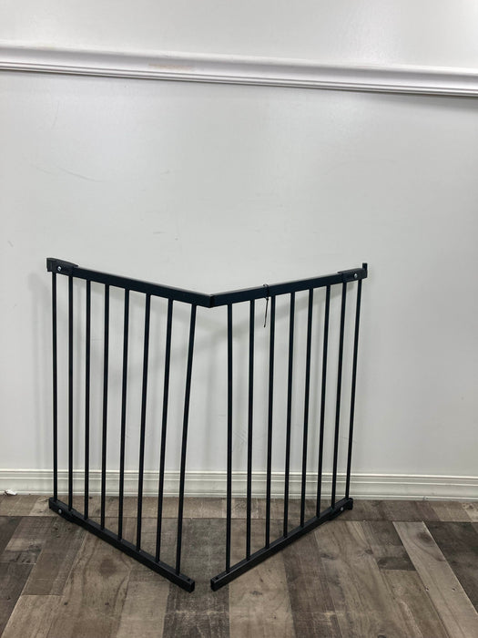 secondhand BabyDan Super Flexi Fit Safety Gate