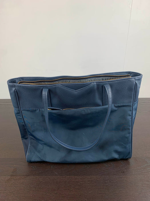 secondhand Freshly Picked Crossbody Diaper Bag