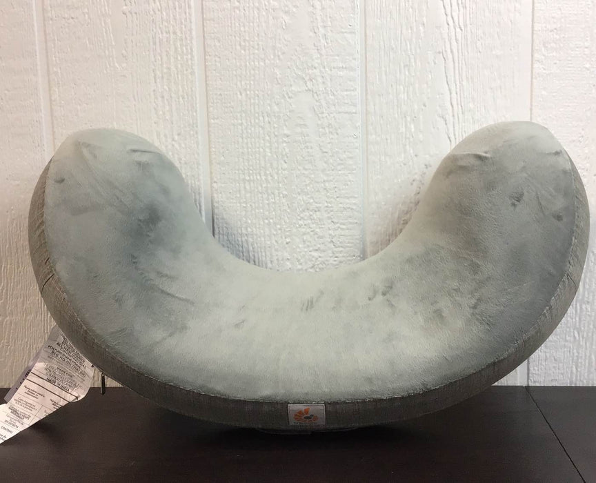 secondhand Ergobaby Natural Curve Nursing Pillow