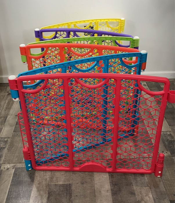 used Evenflo Versatile Play Space