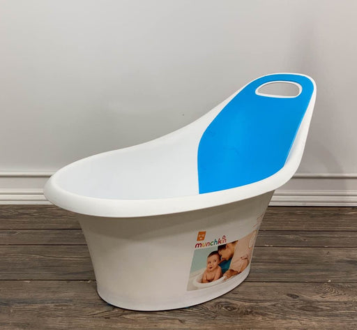 used Munchkin Sit & Soak Baby Bathtub