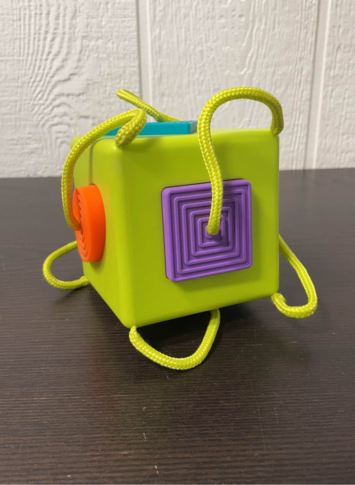 used Fat Brain Toys Oombee Cube