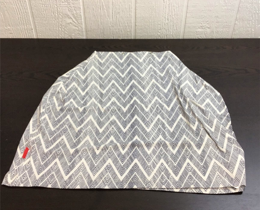 secondhand Skip Hop Nursing Cover