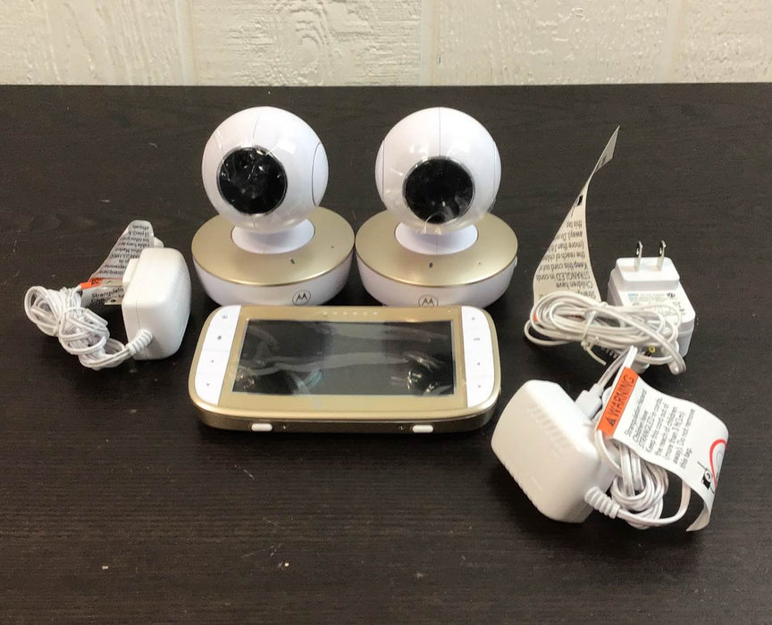 secondhand Motorola VM50G-2 5-Inch Video Baby Monitor with 2 Cameras