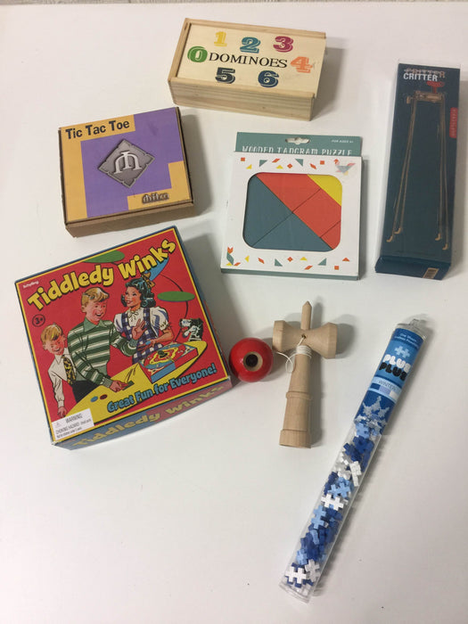 used BUNDLE Travel toys For Grade-school Kids