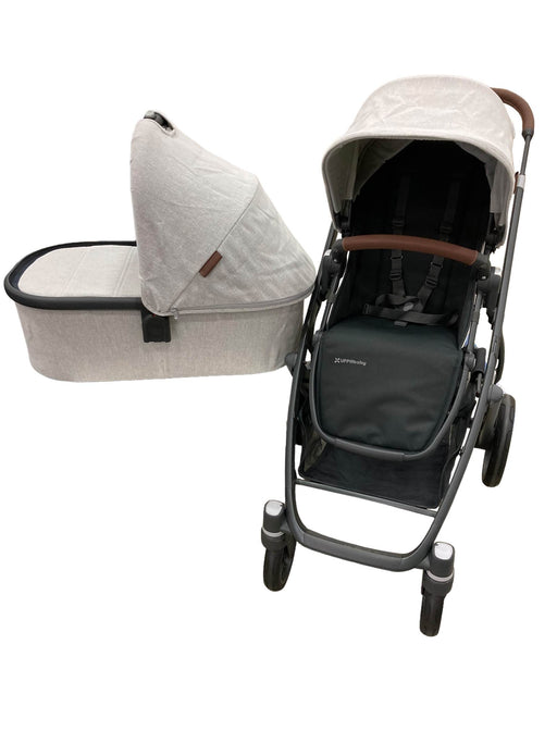 secondhand UPPAbaby VISTA V2 Stroller, 2022, Anthony (White & Grey Chenille)