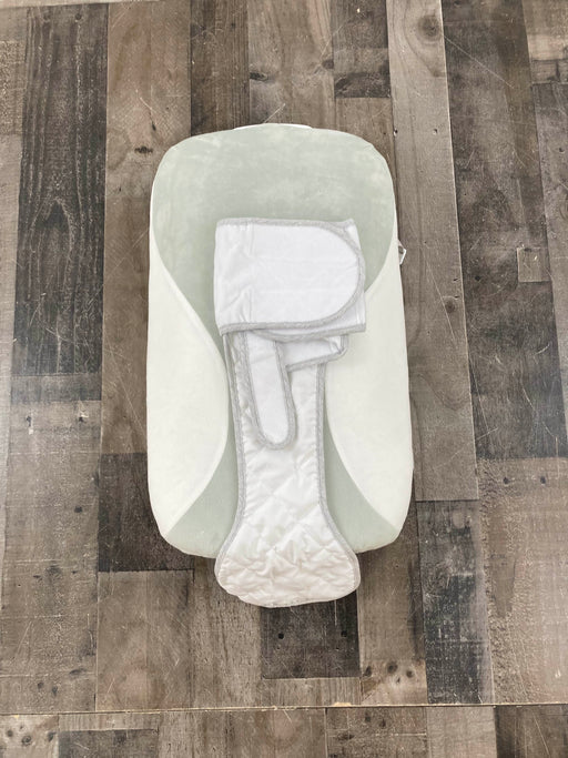 secondhand Babocush Newborn Cushion