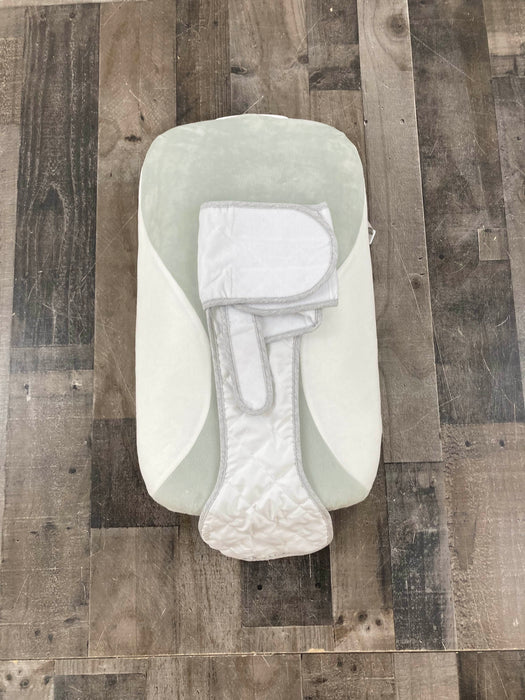 secondhand Babocush Newborn Cushion