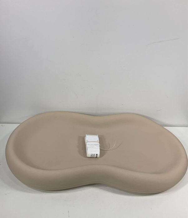 secondhand Keekaroo Peanut Changing Pad, Vanilla