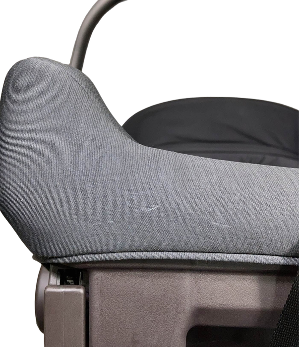 Nuna Triv Next + Pipa Urbn Travel System, 2023, Caviar