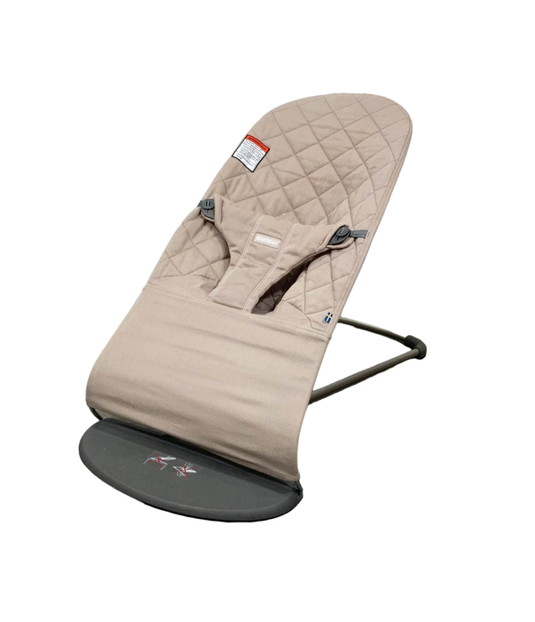 used BabyBjorn Bouncer Bliss, Dark Gray Frame, Sand Gray Cotton Classic Quilt