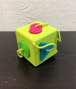 used Fat Brain Toys Oombee Cube