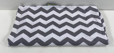 used Itzy Ritzy Mom Boss 4-in-1 Multi-Use Nursing Cover, - grey chevron