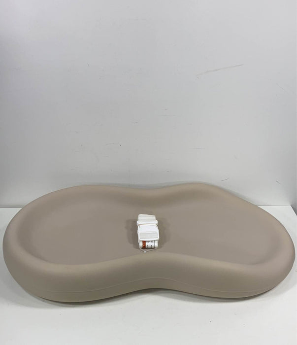 secondhand Keekaroo Peanut Changing Pad, Vanilla