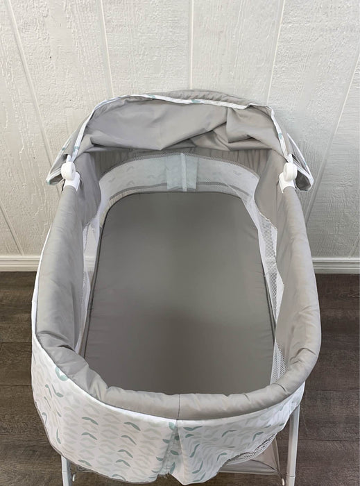 used Ingenuity Ity Snuggity Snug Portable Baby Bedside Bassinet with Soothing Vibrations