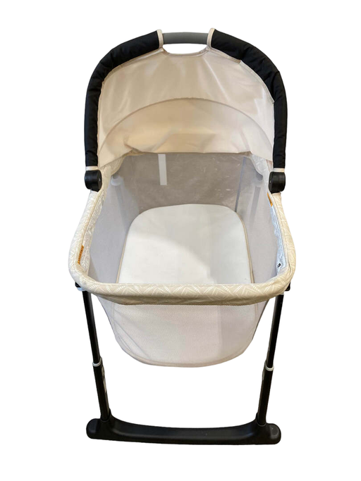 used Graco Day2dream Portable Bassinet