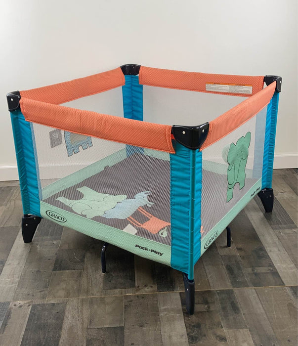 used Graco Pack 'n Play Playard Totbloc