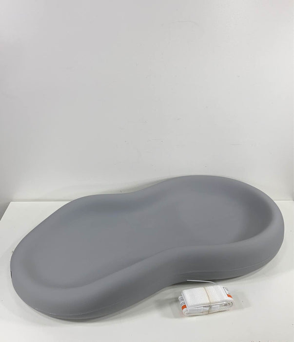 used Keekaroo Peanut Changing Pad, Grey