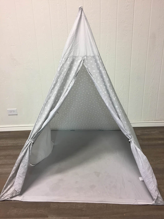 secondhand Pillowfort Kid’s Teepee